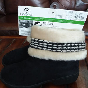 isotoner Shoes - Isotoner Boot Slip ons isotoner Shoes - Isotoner Boot Slip ons